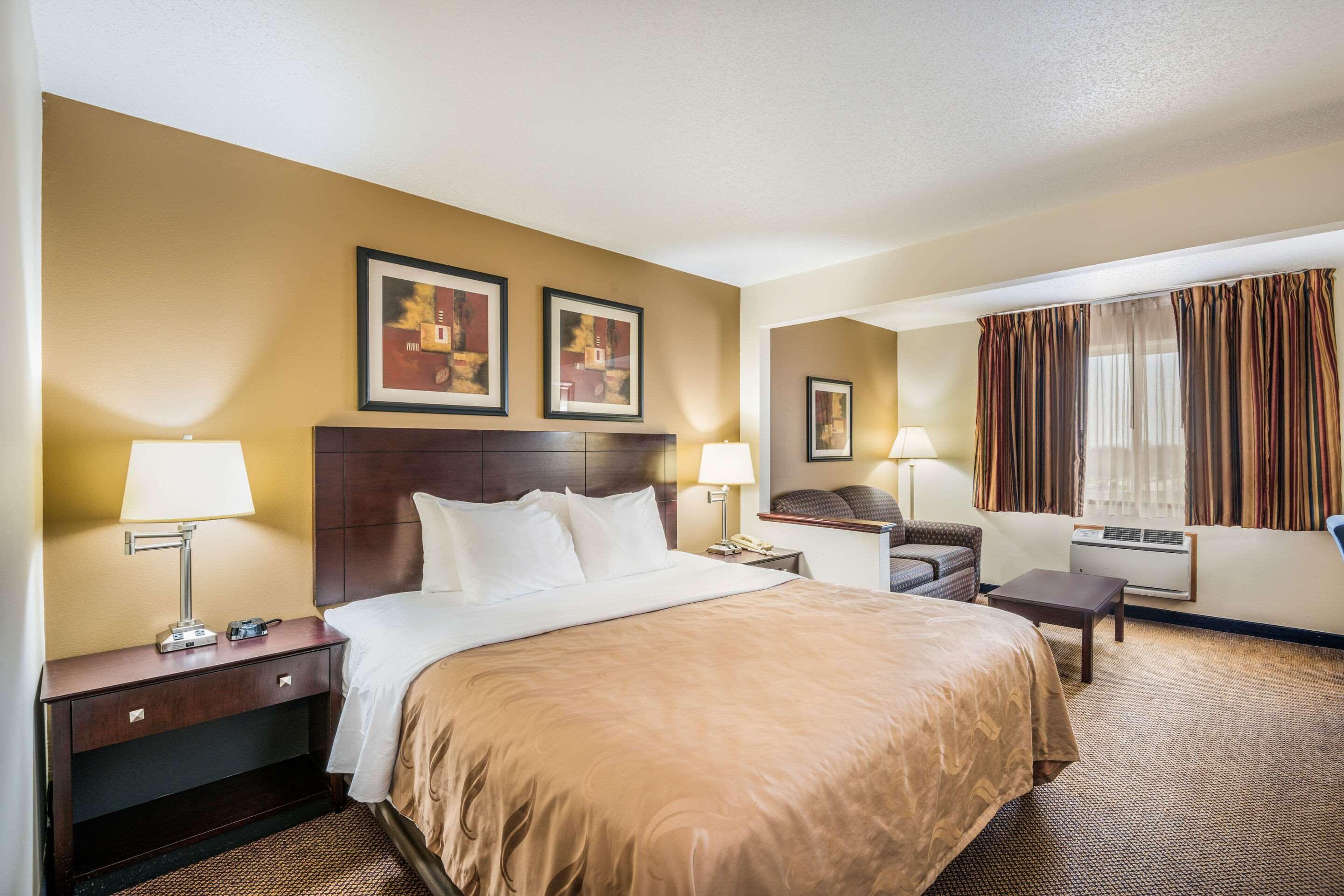 Quality Inn & Suites Eldridge Davenport North Dış mekan fotoğraf