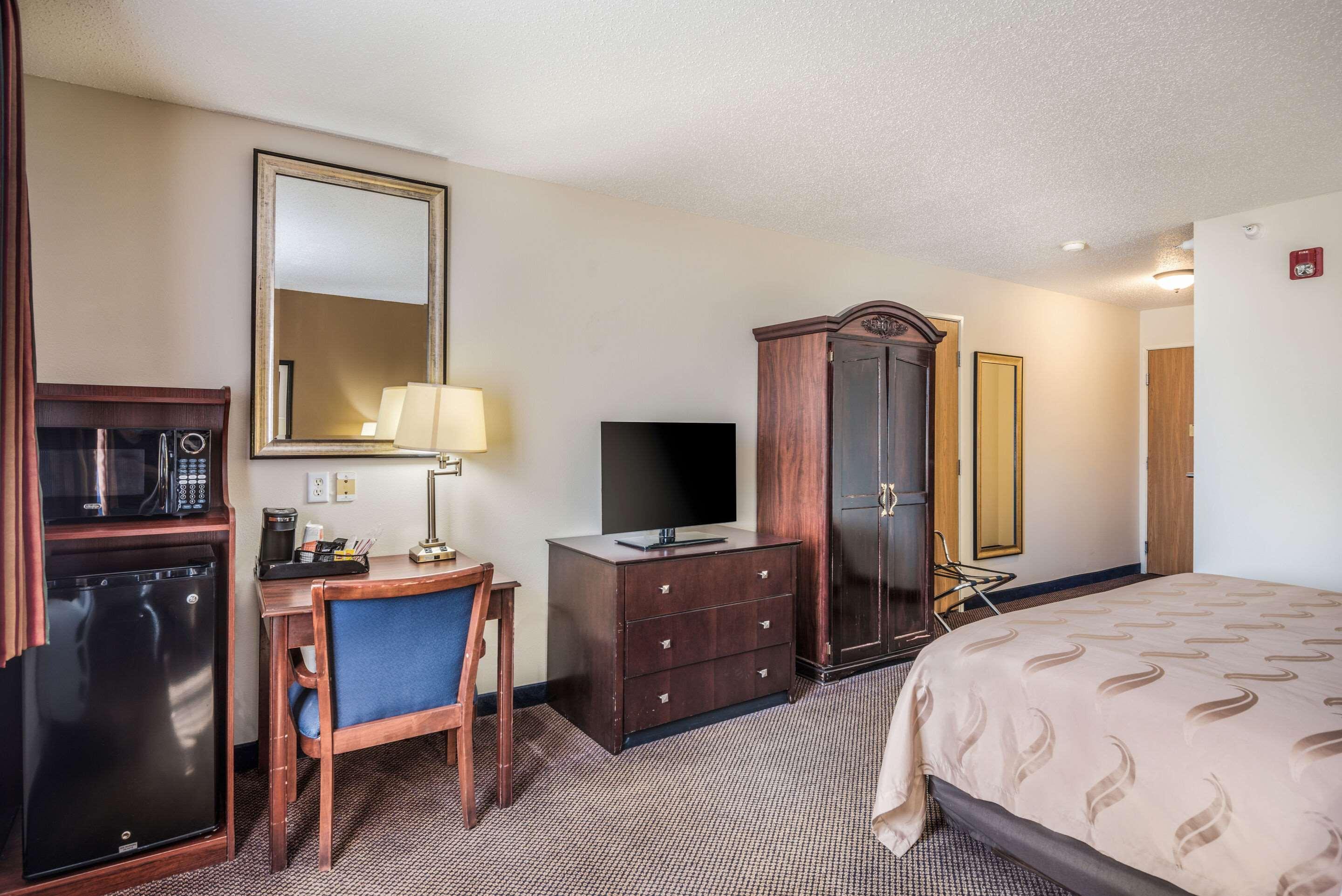 Quality Inn & Suites Eldridge Davenport North Dış mekan fotoğraf