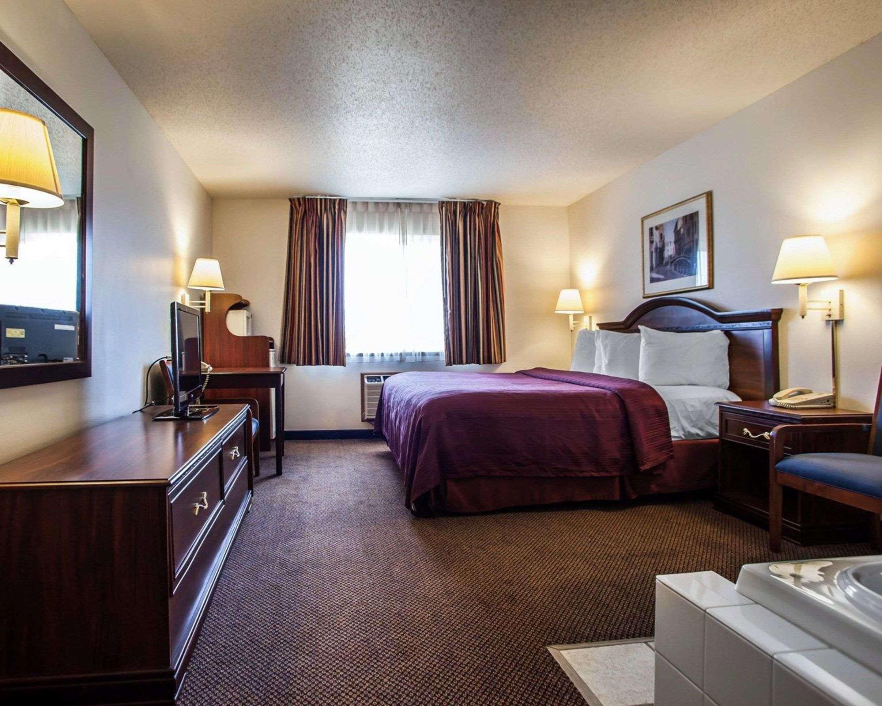Quality Inn & Suites Eldridge Davenport North Dış mekan fotoğraf