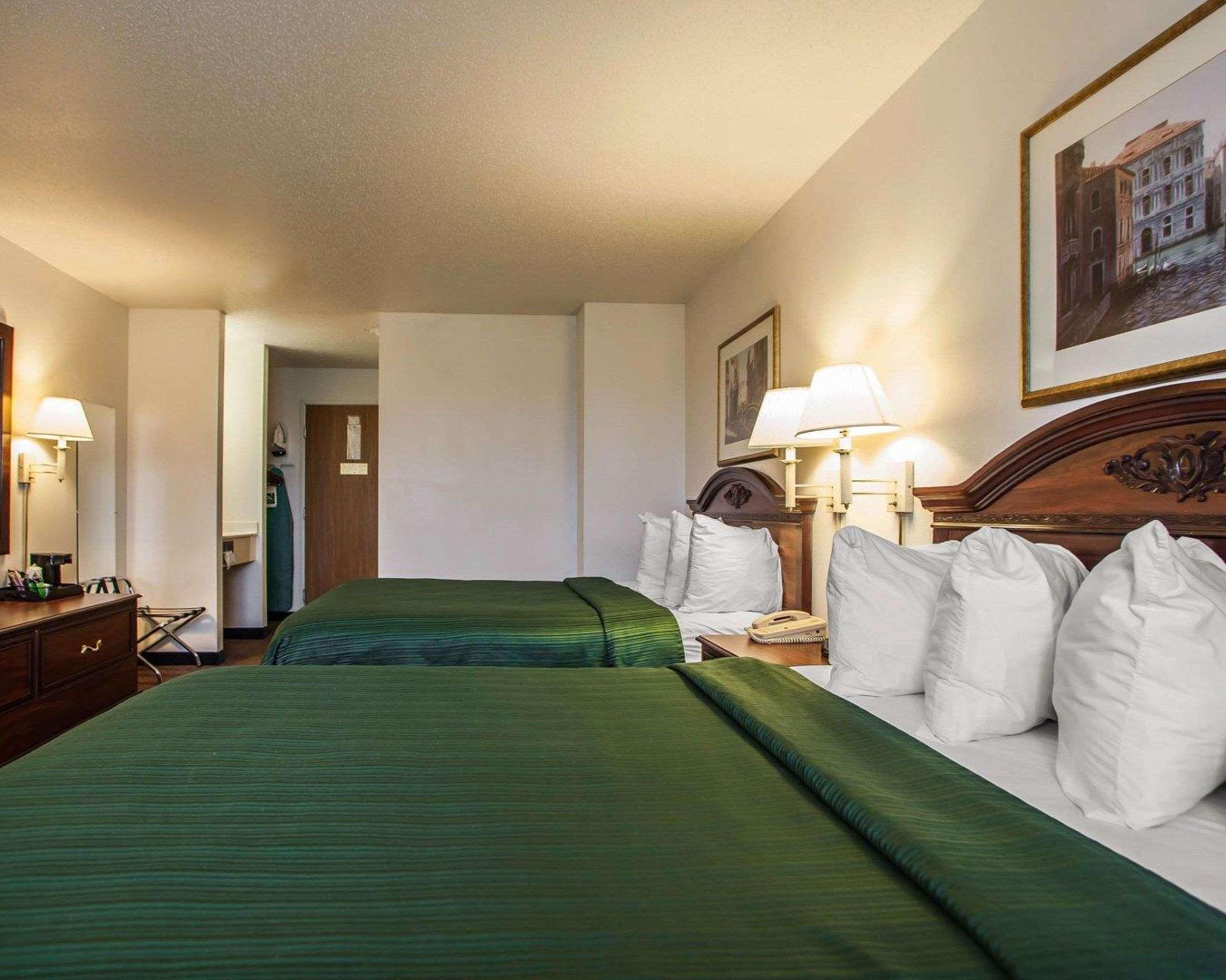 Quality Inn & Suites Eldridge Davenport North Dış mekan fotoğraf
