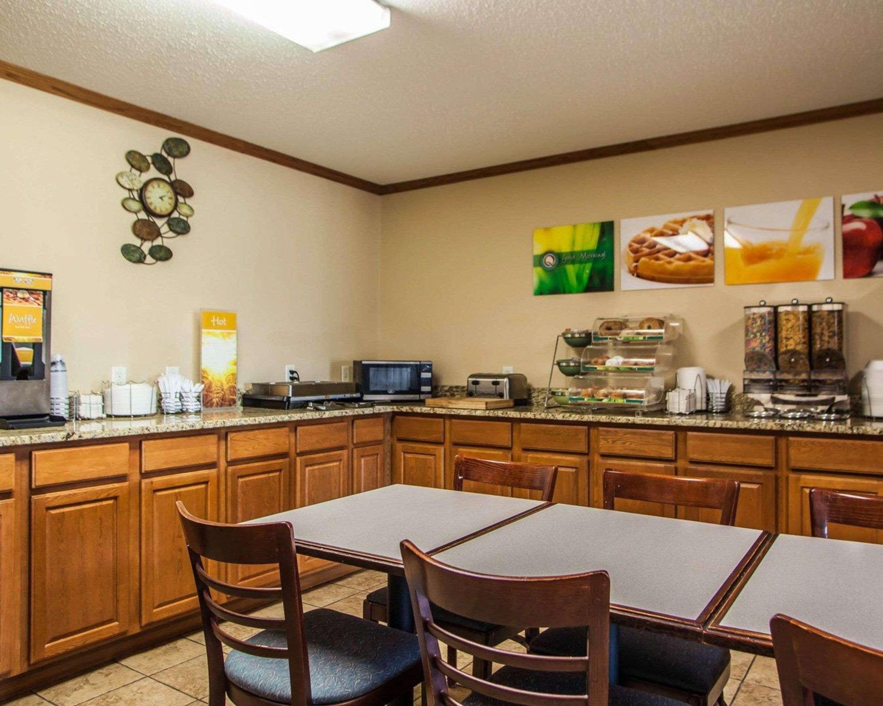Quality Inn & Suites Eldridge Davenport North Dış mekan fotoğraf
