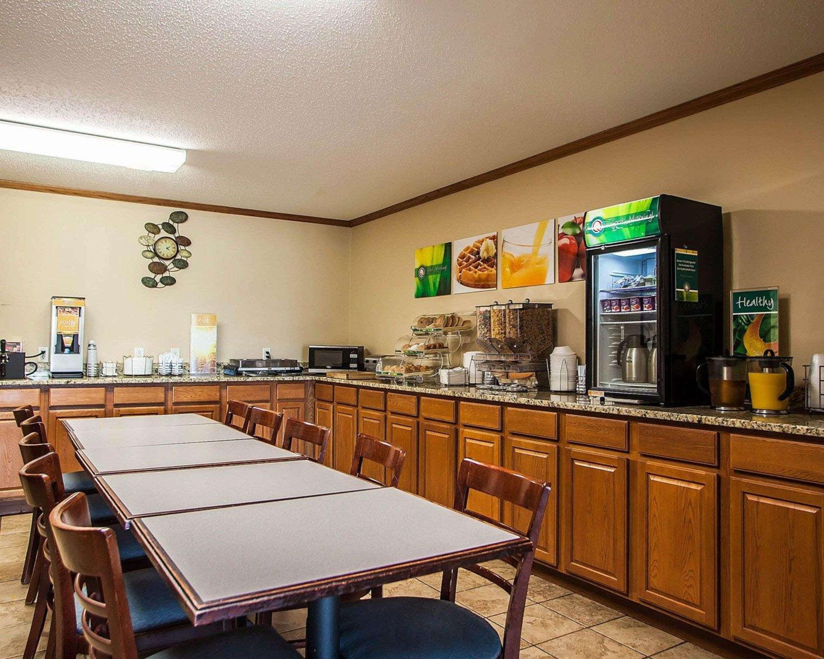 Quality Inn & Suites Eldridge Davenport North Dış mekan fotoğraf