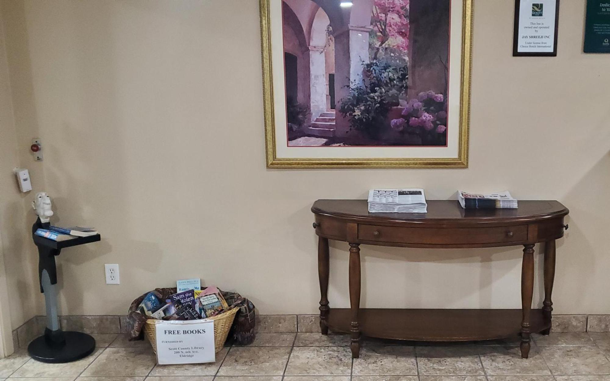 Quality Inn & Suites Eldridge Davenport North Dış mekan fotoğraf